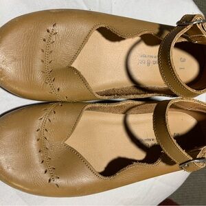 Adelisa & Co Mary Jane leather shoes girls size 13